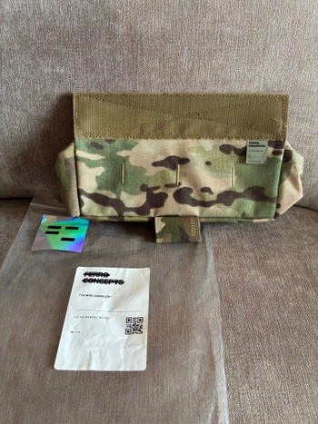 Afbeelding 2 van Ferro concepts The Mini Dangler Poche abdominale multicam
