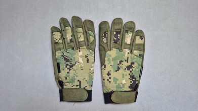 Image for Camouflage Gloves