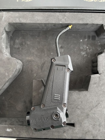 Afbeelding 2 van Heretic Labs Tank grip MTW