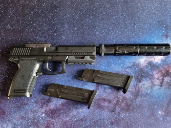 Afbeelding 2 van MK23 van Tokyo Marui met upgrades