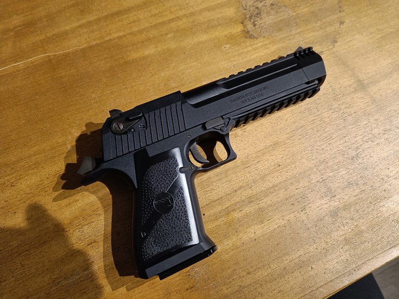 Image 1 pour DESERT EAGLE .50 AE BLACK FULL METAL | GBB | CYBERGUN ZGAN