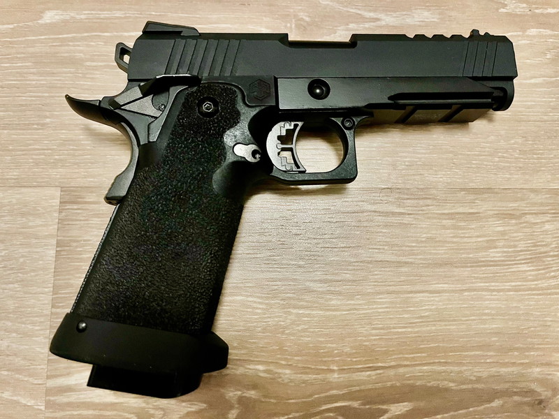 Image 1 pour AW Custom Hi-Capa AW-HX2712 met 2x CO2 magazijnen