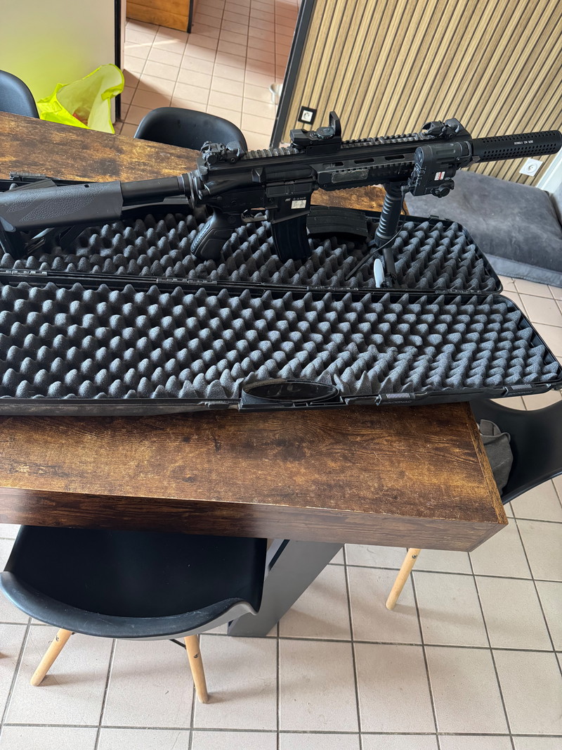 Image 1 for Réplique