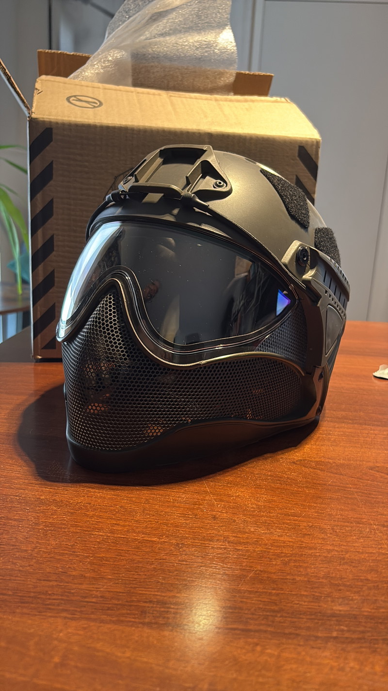 Bild 1 für WARQ helm (nieuw)