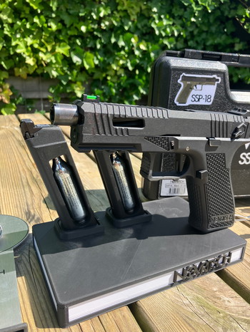 Imagen 4 de Specna Arms SA-E09 Edge en SSP18 complete startersset!