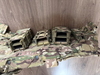 Afbeelding 2 van Camo chestrig met pouches