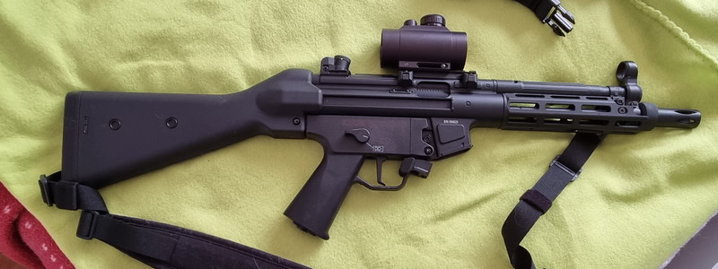 Afbeelding 1 van Platinum MP5 met extra's