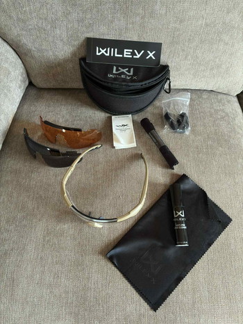 Bild 3 für Lunettes balistiques SABERAdvanced Tan 3 verres WILEY X