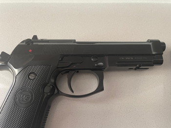 Image 2 pour M9 GBB Full Metal - Nieuwstaat + magazijnen!!!