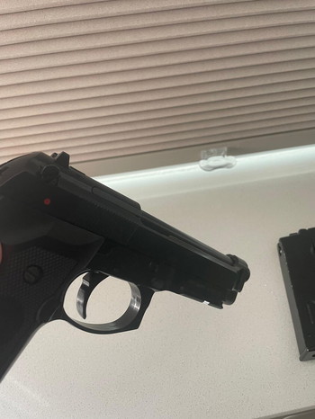 Imagen 4 de M9 GBB Full Metal - Nieuwstaat + magazijnen!!!