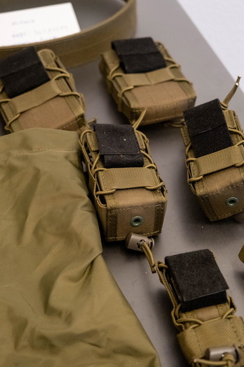 Image 7 for Tactical belt en pouches te koop dump pouch pistol mag grenade