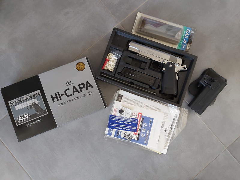 Imagen 1 de Tokyo Marui Hi-Capa 5.1 gas blowback pistol + WE G18C Gen 4