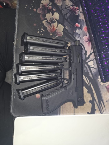 Afbeelding 2 van Ssp18 met 6 mags