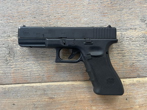 Image for 2.	Umarex Glock 17 gen 4 GBB + wapenkoffer & holsters + extra's