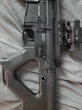 Afbeelding 3 van ICS ASG HERA-Arms CQR (EBB) Met4 mags, tas en overige spullen