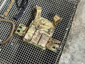 Imagen para Warrior Laser Cut LPC + 16 pouches/slings/etc.