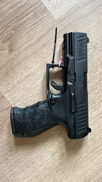 Imagen 3 de Walther PPQ M2 | Black | Umarex + flashlight
