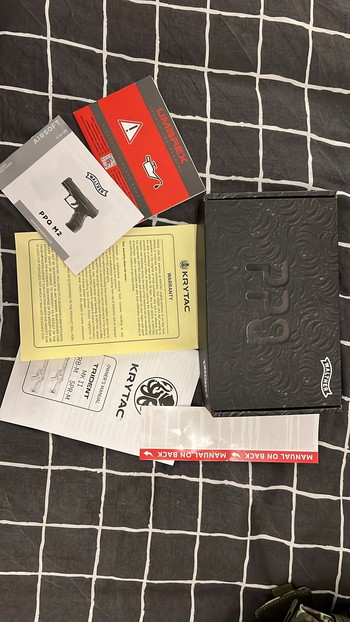 Imagen 5 de Walther PPQ M2 | Black | Umarex + flashlight