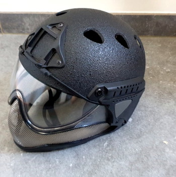 Imagen 2 de WARQ helm RAPTOR  nieuw
