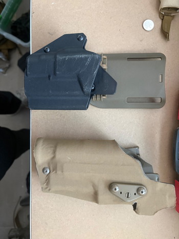 Imagen 3 de Glock 17 gen 5 met 2 holsters