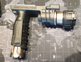 Afbeelding van Night Evolution M910A Vertical Foregrip Weapon Light