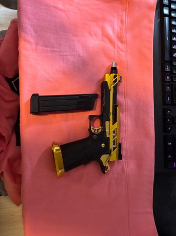 Image 5 for Black & Gold match 5,1 hi capa