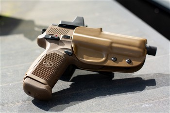 Afbeelding 3 van VFC FN Herstal FNX-45 Tactical blowback met Red dot en holster