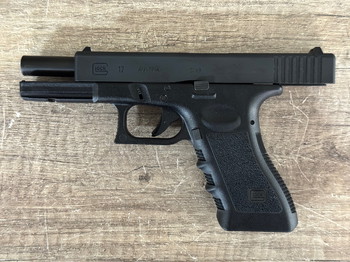 Afbeelding 4 van Metal Glock 17 GBB by Umarex/GHK
