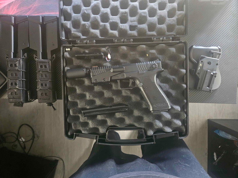 Image 1 for Novritsch SSE18 AEG pistol