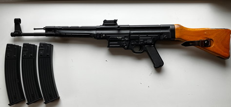 Imagen para AGM Airsoft Sturmgewehr StG 44 AEG 6mm BB Fullmetal, Realwood 0,5