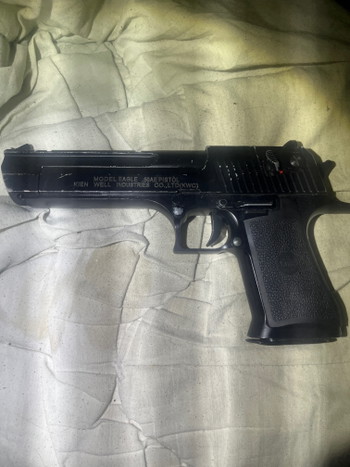 Imagen 5 de Dessert eagle .50AE pistol from kwc