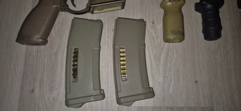 Afbeelding 2 van Heckler & Koch HK416 A5 RAL8000 AEG