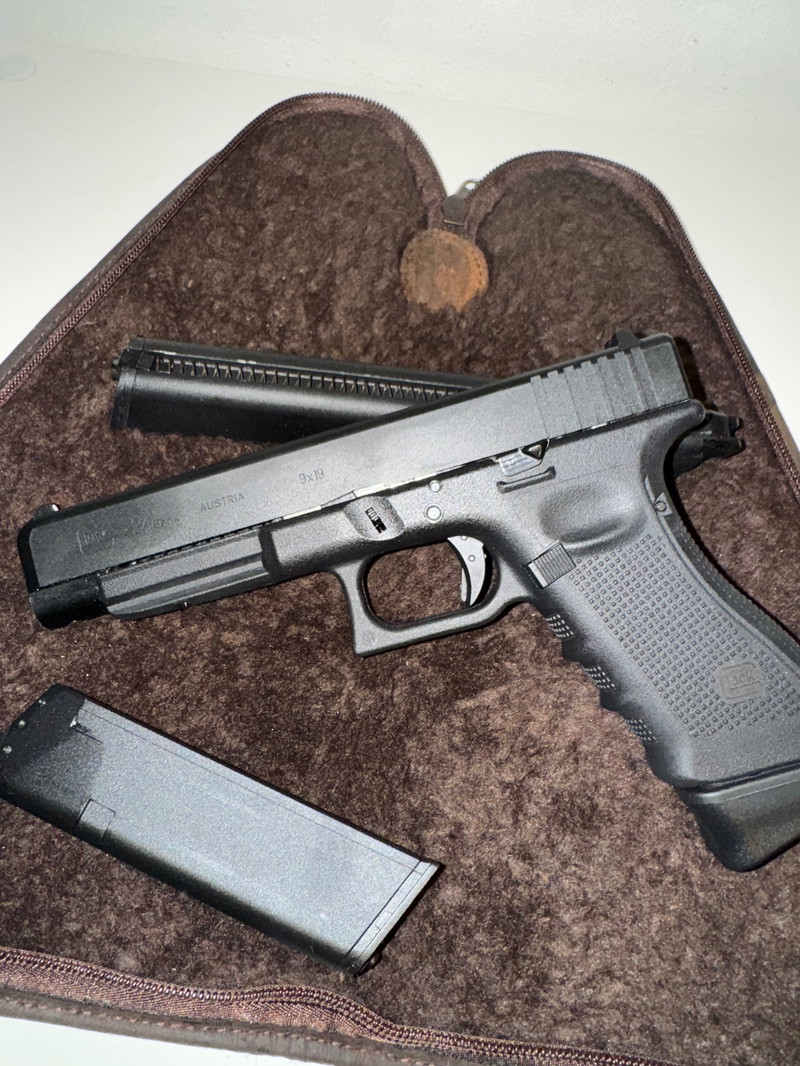 Afbeelding 1 van Glock 34 Umarex praktisch nieuw