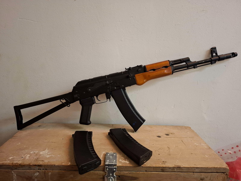 Afbeelding 1 van BEGADI / ICS IKS74 - FULL METAL - REAL WOOD - FULL AUTO