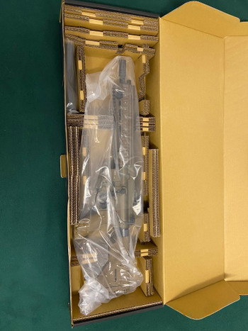 Afbeelding 4 van HK416 A5 gbb VFC + 6 magazines