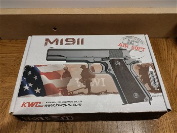Afbeelding 4 van KWC M1911 pistool full metal met holster