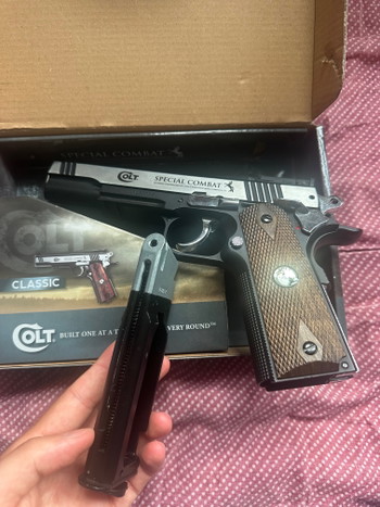 Bild 5 für Alarmpistool en airsoft pistolen met kogels