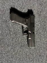 Image pour Glock 18 met full metal slide