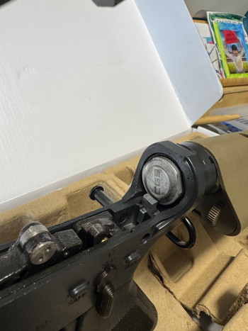 Bild 4 für CYMA CGS URGI MK16 10.5 GBBR-NIEUW-Realistische recoil machine