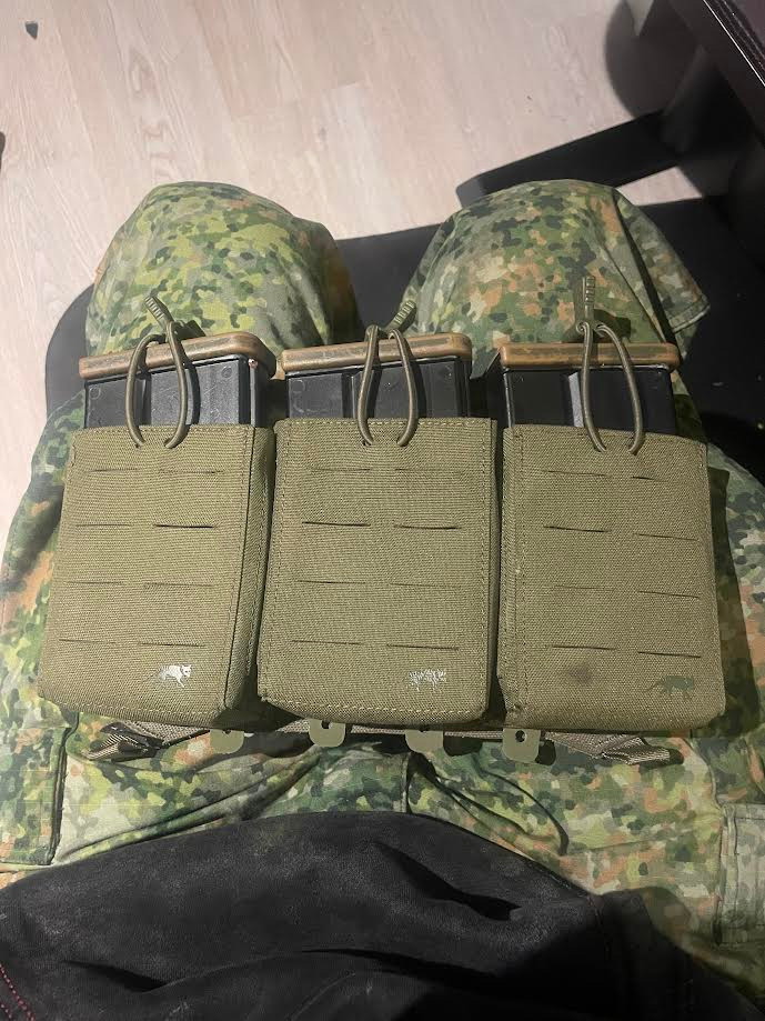 Imagen 1 de AGILITE PLACARD met 3 Tasmanian Tiger TT SGL Mag Pouch BEL HK417 MKIII