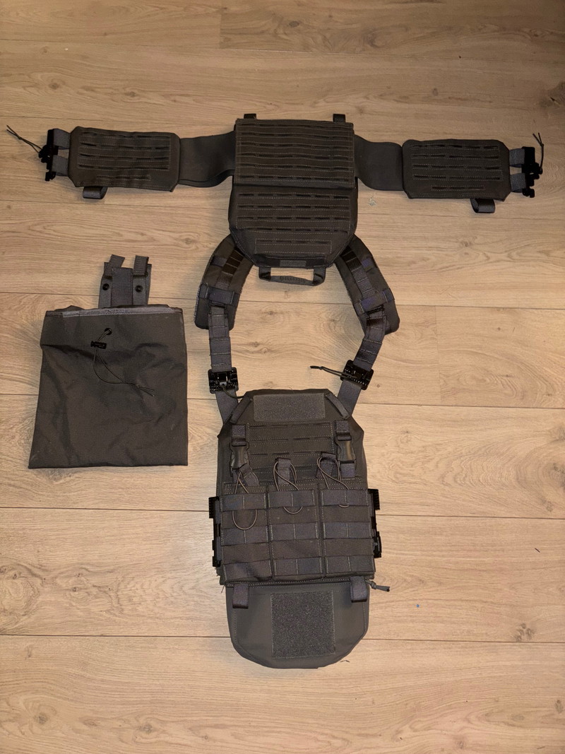 Bild 1 für Plate carrier Wolf gray (Reaper vest)