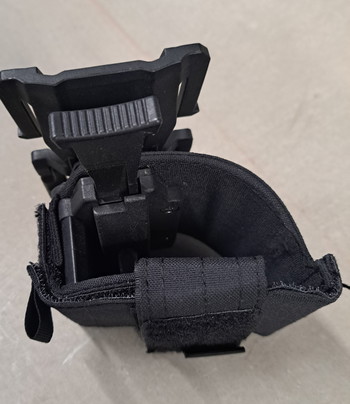Image 2 for Universeel holster met Molle bevestiging