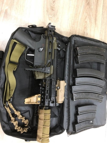 Image 3 for MP5 submachine gun