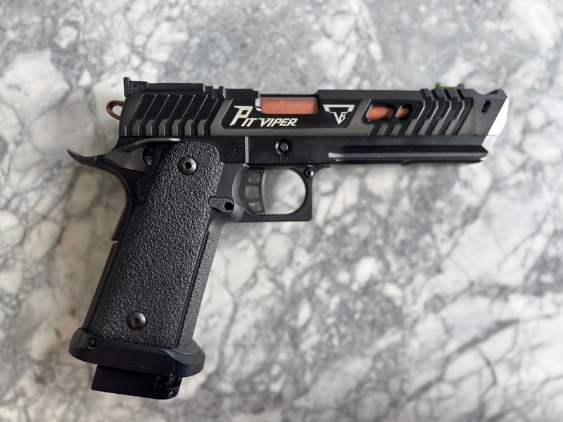 Image 1 pour TTI Pit Viper | Army Armament | GBB |