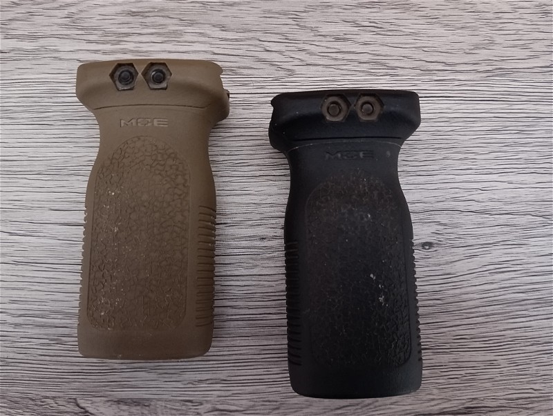 Image 1 pour MOE VERTICAL FOREGRIP