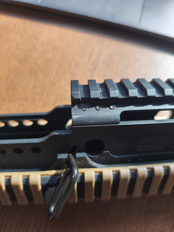 Afbeelding 3 van Madbull Daniel Defense L85 rail + ICS adapter, top rail
