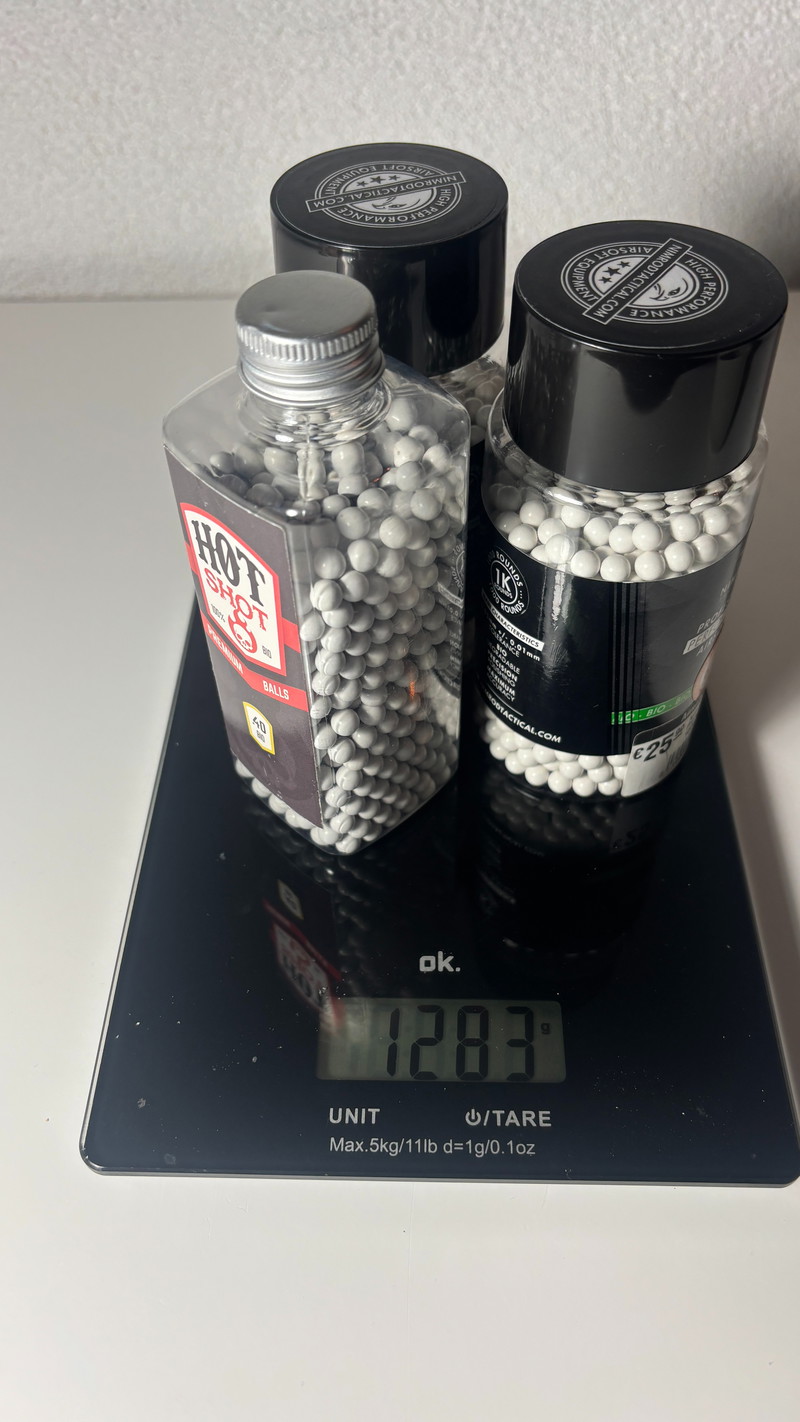 Afbeelding 1 van 2x 1000st Nimrod 0.40gr Bio (nieuw),  1x 1000st hotshot 0.40 bio, 1x green devil bio 0.40 (737gr 1840 stuks)
