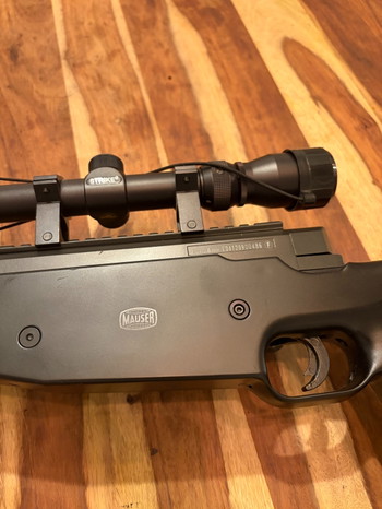 Image 4 for Mauser Sniper met kijker en lamp op