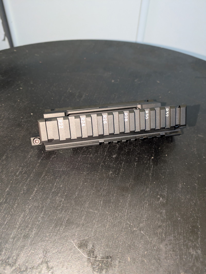 Afbeelding 1 van VFC Garde-Main Picatinny pour VFC M249 GBBR