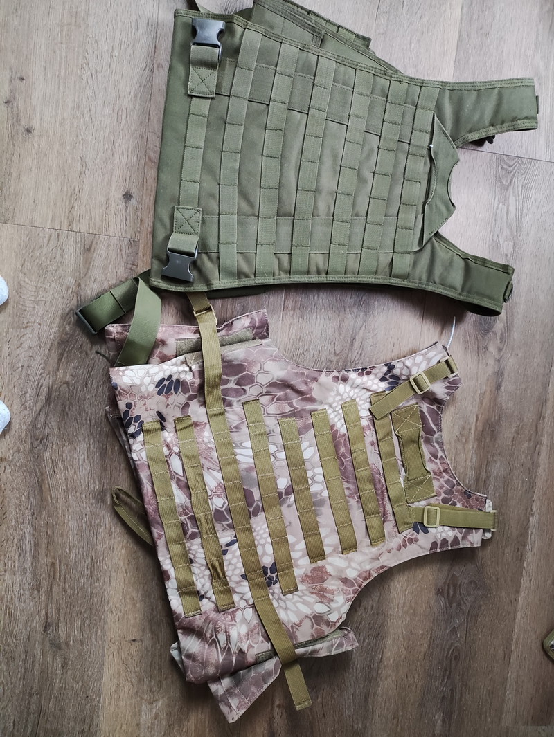 Image 1 pour Tactical vests en patches